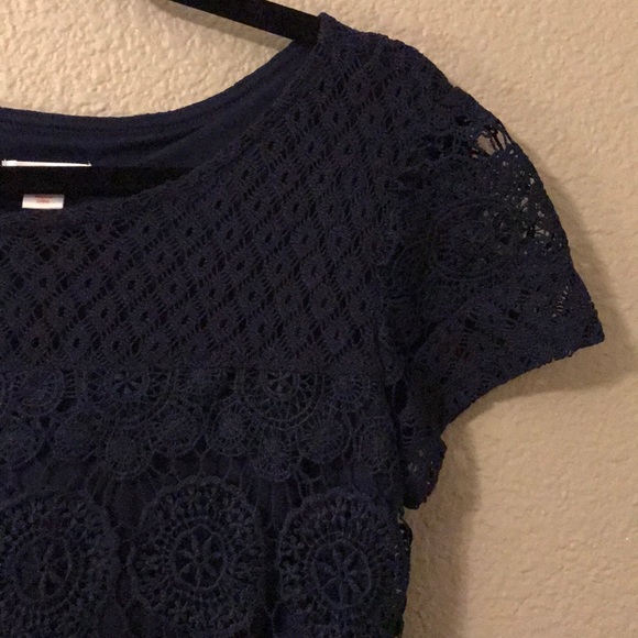 Xhiliration Navy Lace Short Sleeve Shift Dress - Picture 4 of 5